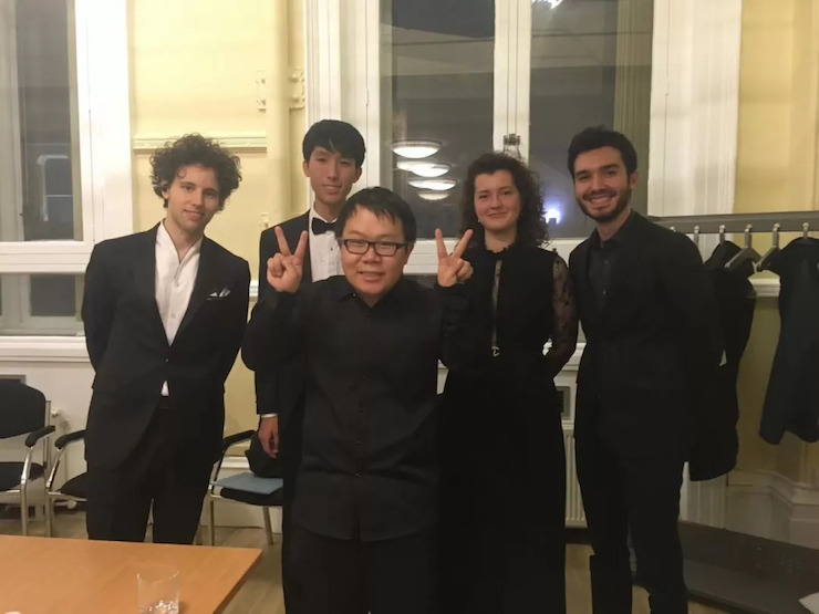 特别喜讯！川音籍学子——王心源荣获利兹国际比赛第三名及最受观众欢迎奖！